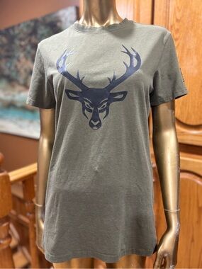 Men's Short Sleeve Olive Graphic Tee with Stag Print